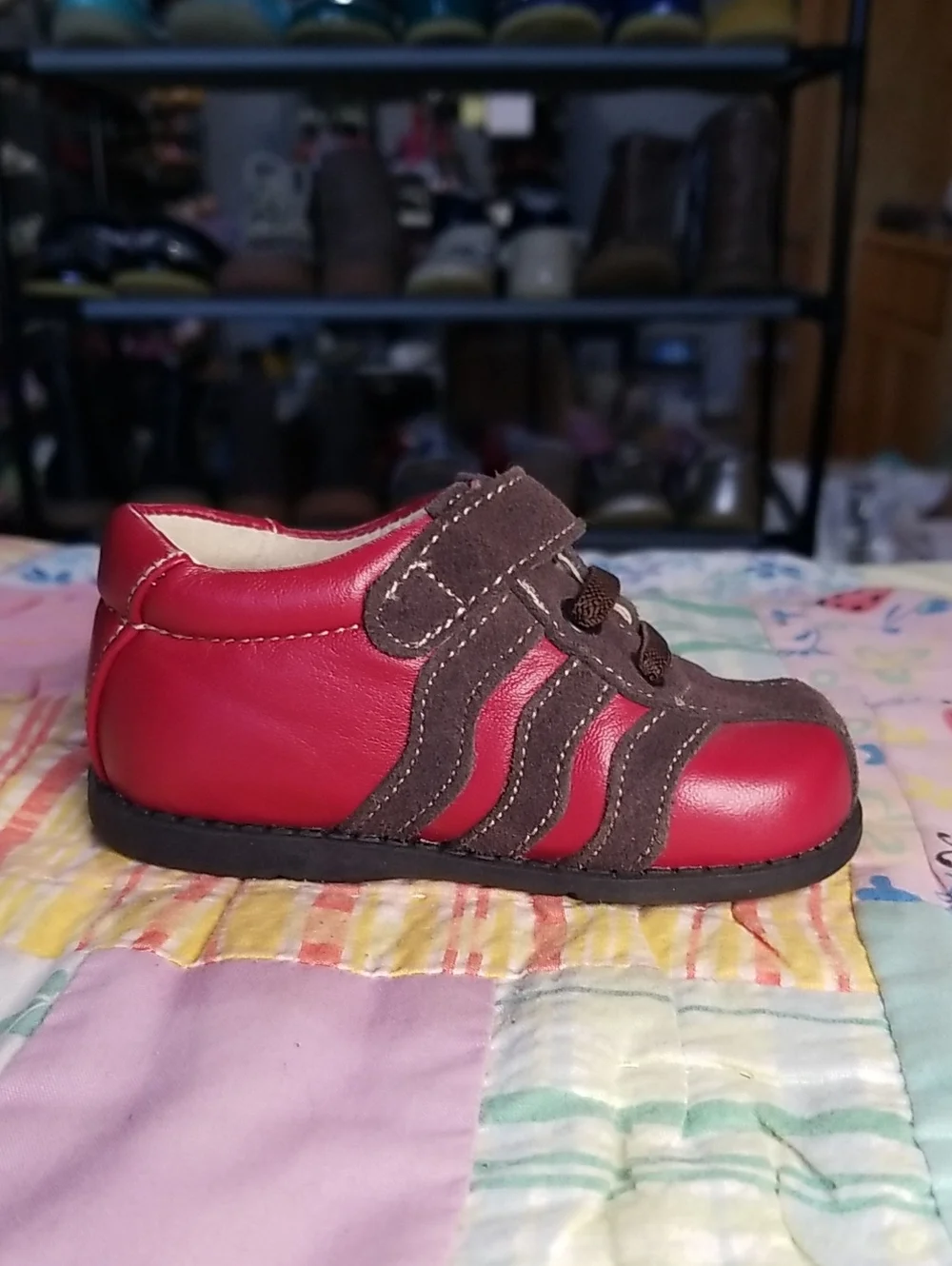 See Kai Run Toddler Red Leather and Brown Suede Leather Sneakers Size 4